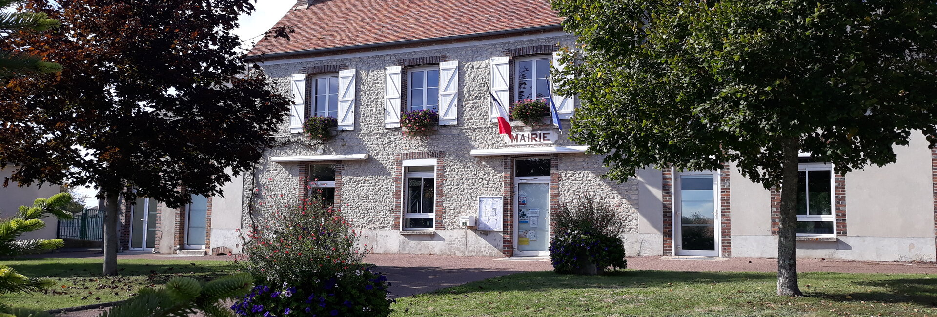 mairie-la-selle-en-hermoy-45-loiret-centre-val-de-loire