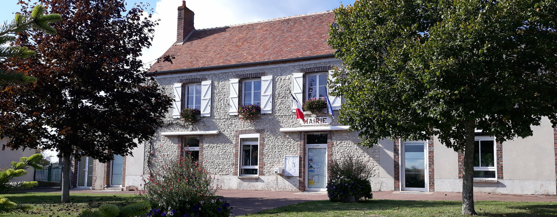 Bienvenue sur le site officiel de la Mairie de La Selle en Hermoy (45) Centre-Val de Loire
